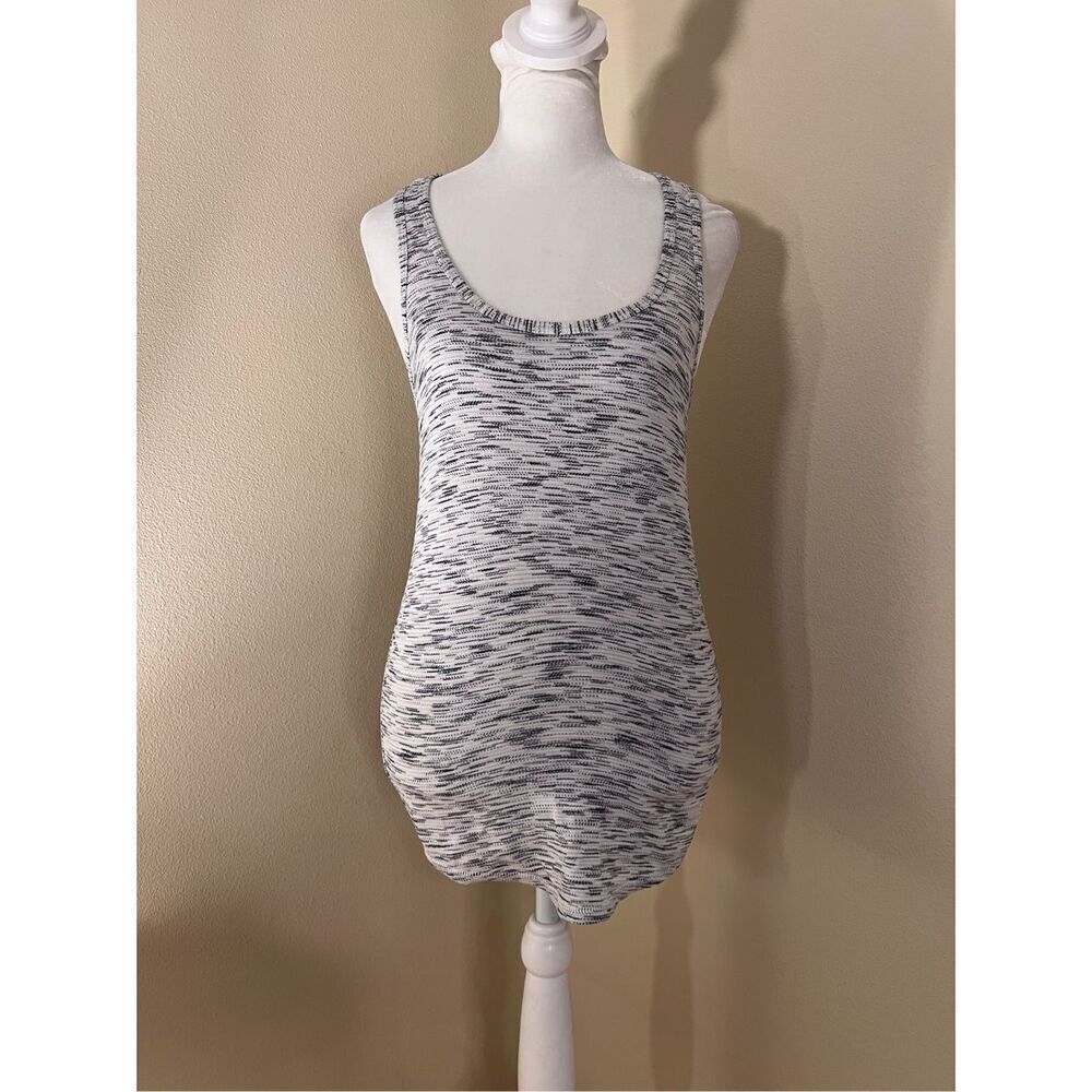 Lululemon Salute the Sun Singlet II Tiger Space Dye Black White Size 4
